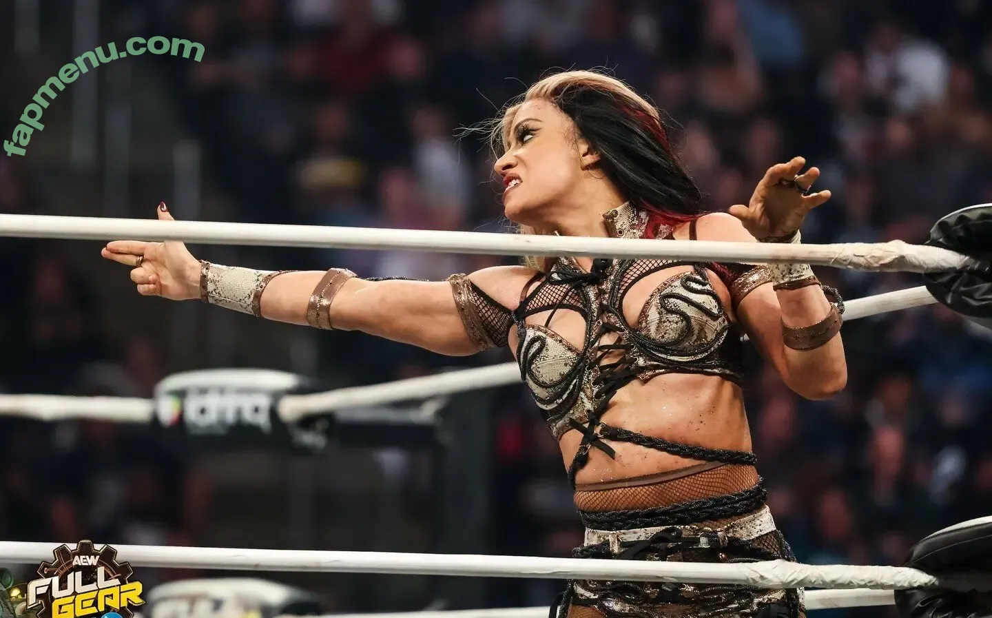 Sasha Banks nude photo #2474 (sashabankswwe / soxysasha)