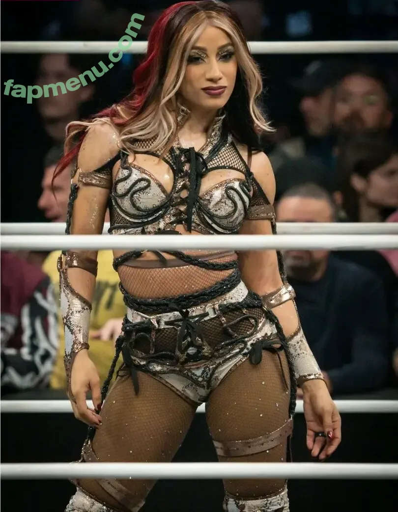 Sasha Banks nude photo #2486 (sashabankswwe / soxysasha)