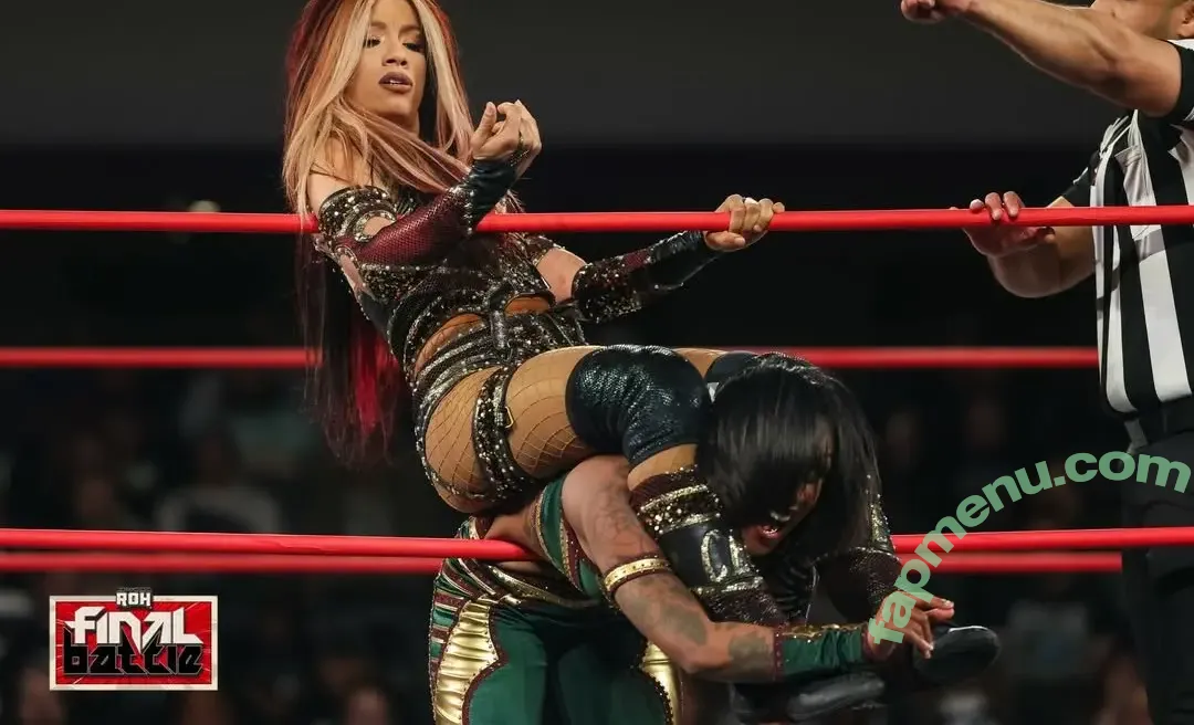 Sasha Banks nude photo #2592 (sashabankswwe / soxysasha)