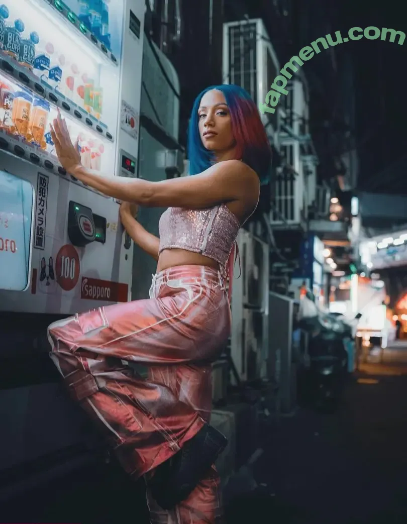 Sasha Banks nude photo #2603 (sashabankswwe / soxysasha)