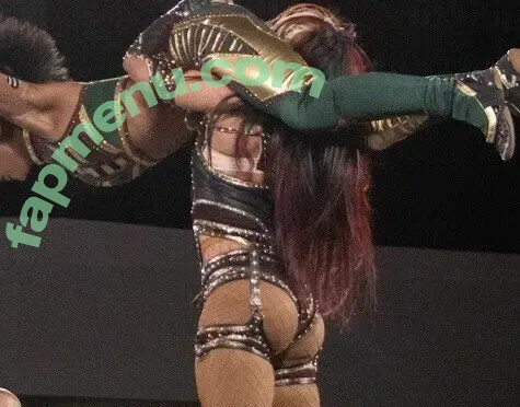 Sasha Banks nude photo #2610 (sashabankswwe / soxysasha)