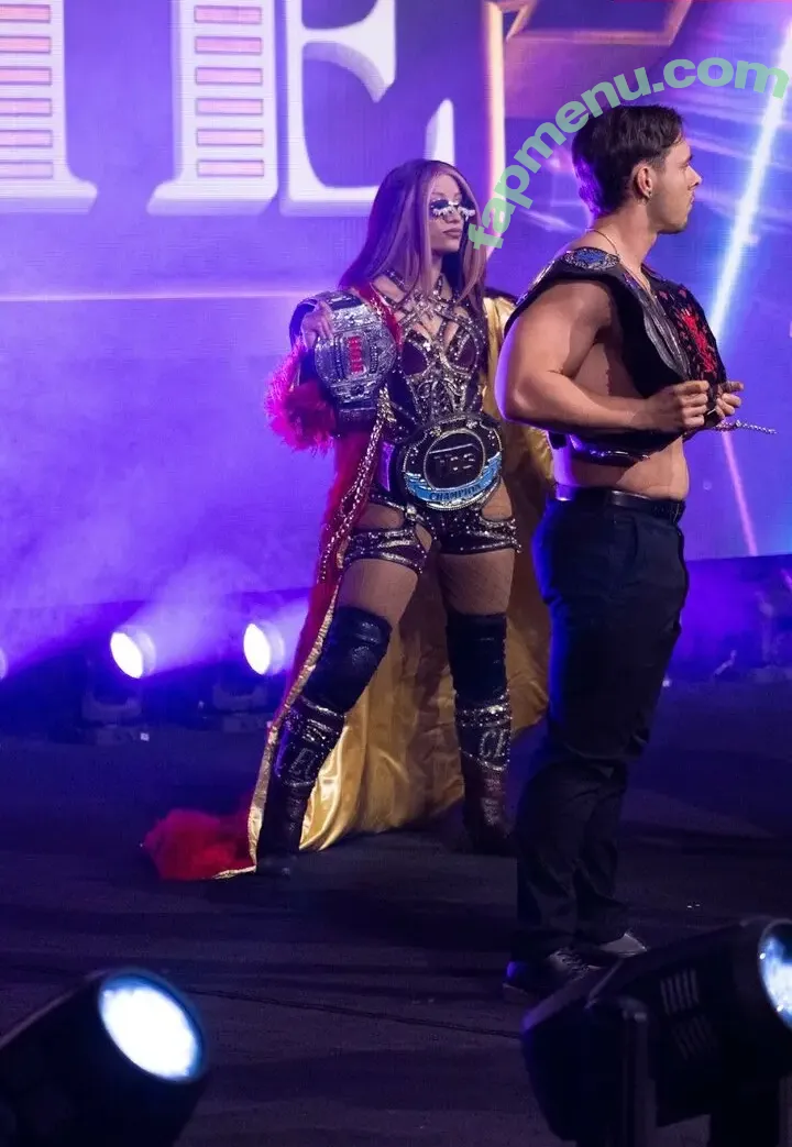 Sasha Banks nude photo #2616 (sashabankswwe / soxysasha)