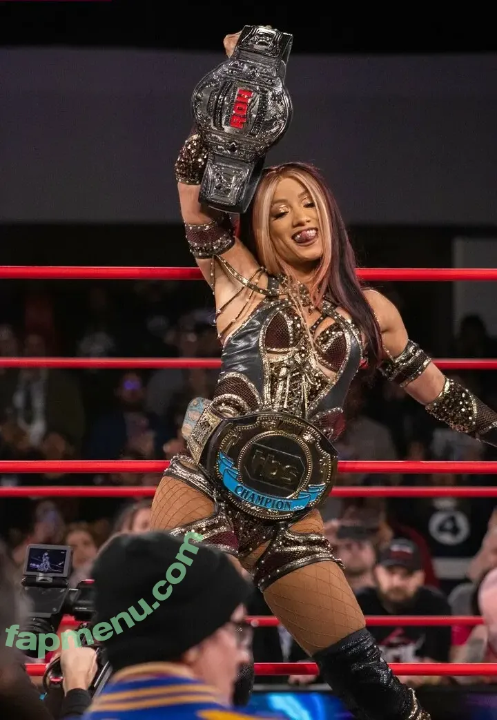 Sasha Banks nude photo #2623 (sashabankswwe / soxysasha)