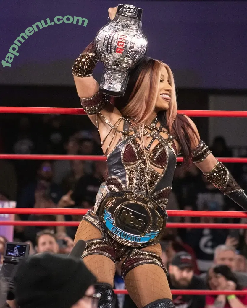 Sasha Banks nude photo #2627 (sashabankswwe / soxysasha)