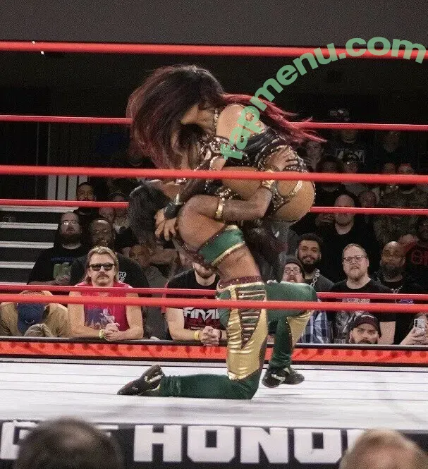 Sasha Banks nude photo #2633 (sashabankswwe / soxysasha)