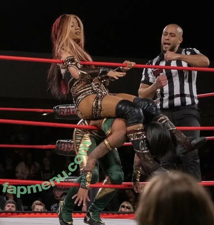 Sasha Banks nude photo #2634 (sashabankswwe / soxysasha)