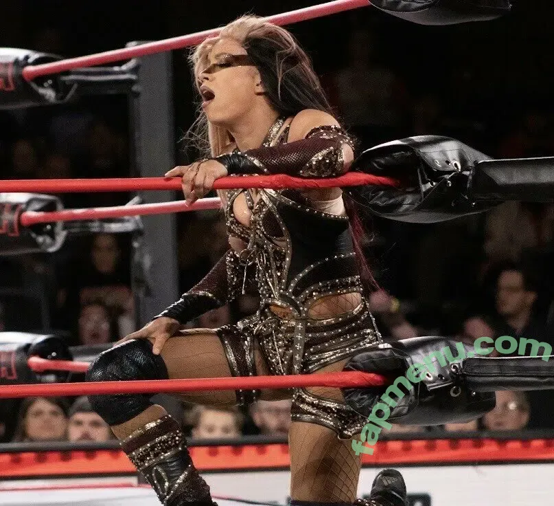 Sasha Banks nude photo #2637 (sashabankswwe / soxysasha)