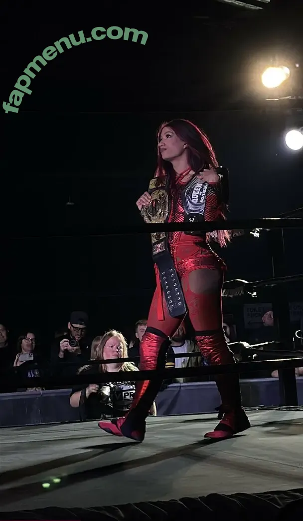 Sasha Banks nude photo #2671 (sashabankswwe / soxysasha)