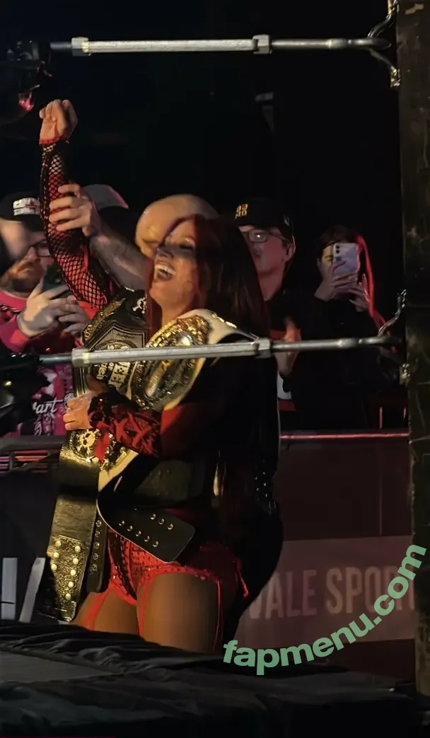 Sasha Banks nude photo #2672 (sashabankswwe / soxysasha)