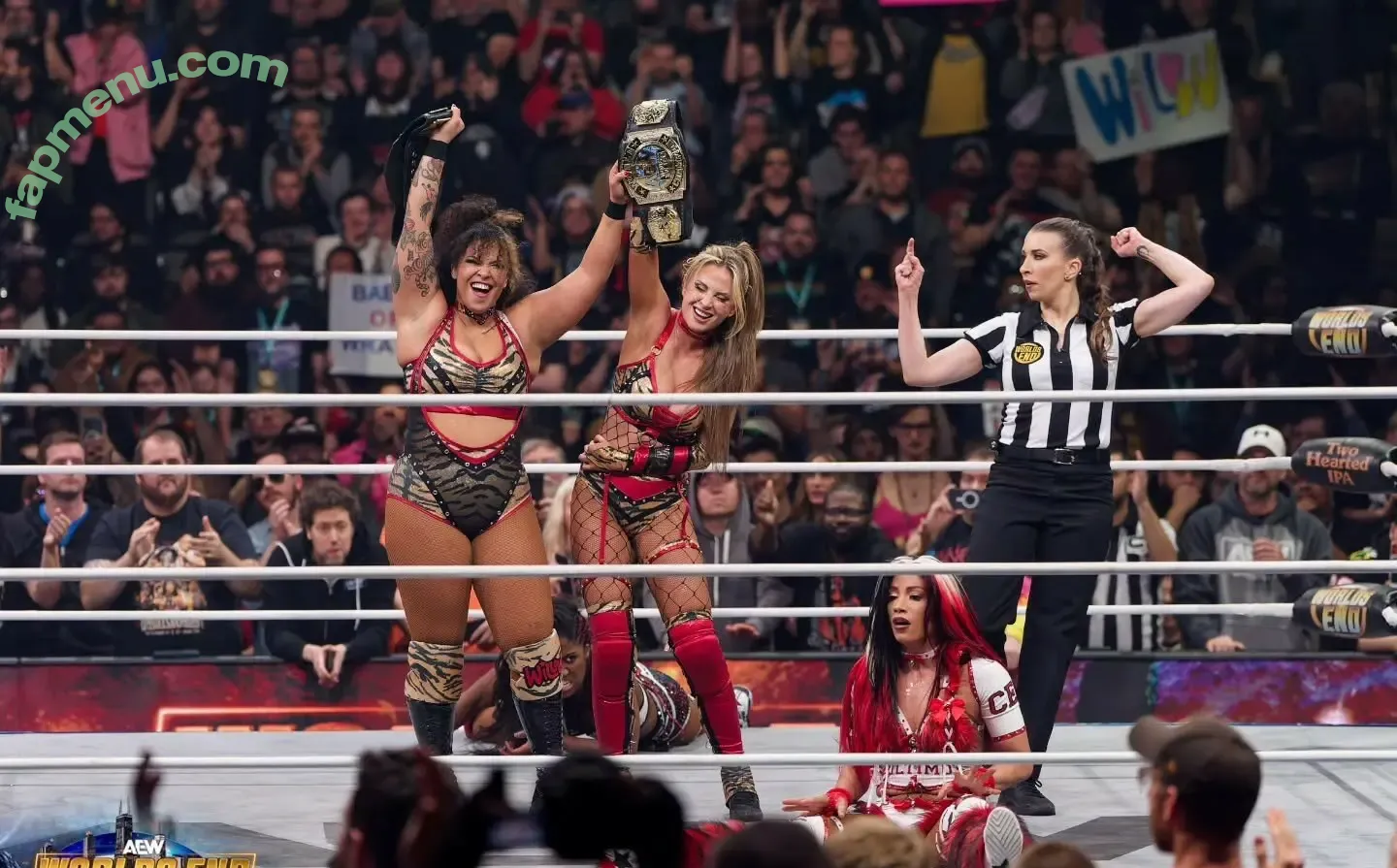 Sasha Banks nude photo #2773 (sashabankswwe / soxysasha)