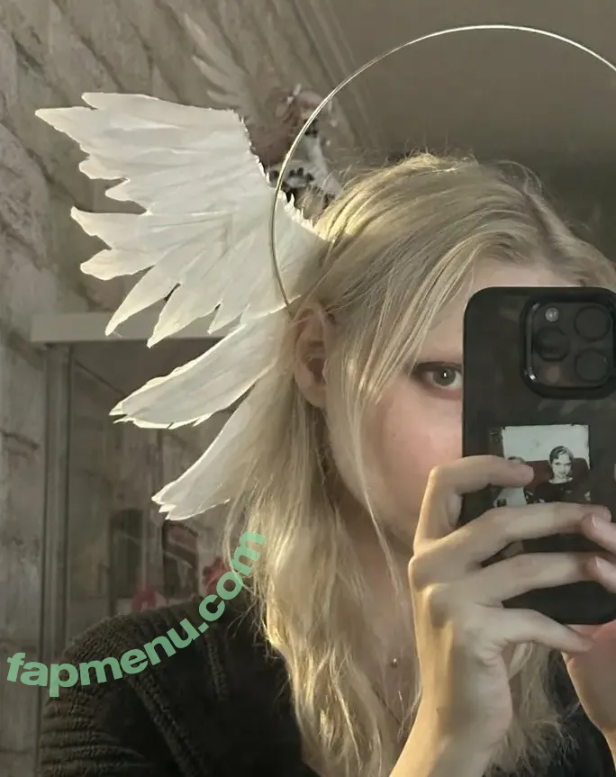 Sasha Gaier nude photo #0129 (acidjazzsinger / sasha.gaier / yukajevons)