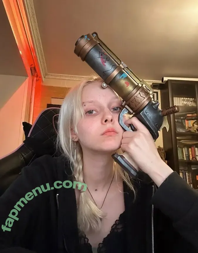 Sasha Gaier nude photo #0140 (acidjazzsinger / sasha.gaier / yukajevons)