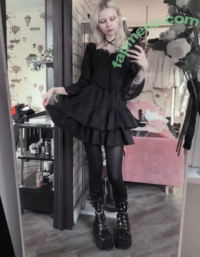 Sasha Gaier nude photo #0145 (acidjazzsinger / sasha.gaier / yukajevons)