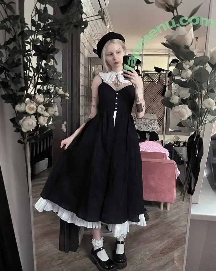 Sasha Gaier nude photo #0149 (acidjazzsinger / sasha.gaier / yukajevons)