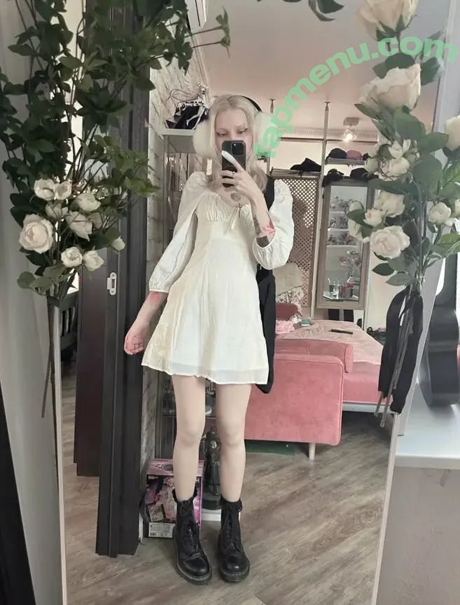 Sasha Gaier nude photo #0151 (acidjazzsinger / sasha.gaier / yukajevons)