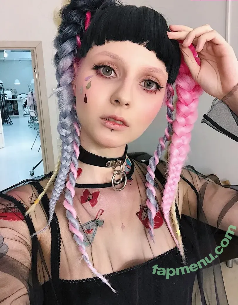 Sasha Gaier nude photo #0171 (acidjazzsinger / sasha.gaier / yukajevons)