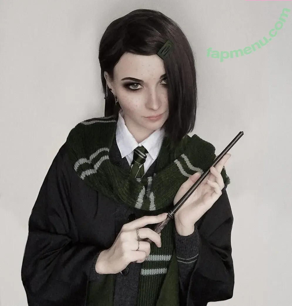 Sasha Gaier nude photo #0204 (acidjazzsinger / sasha.gaier / yukajevons)