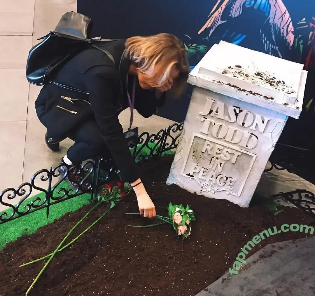 Sasha Gaier nude photo #0224 (acidjazzsinger / sasha.gaier / yukajevons)