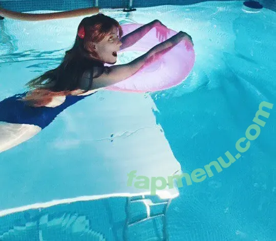 Sasha Gaier nude photo #0249 (acidjazzsinger / sasha.gaier / yukajevons)