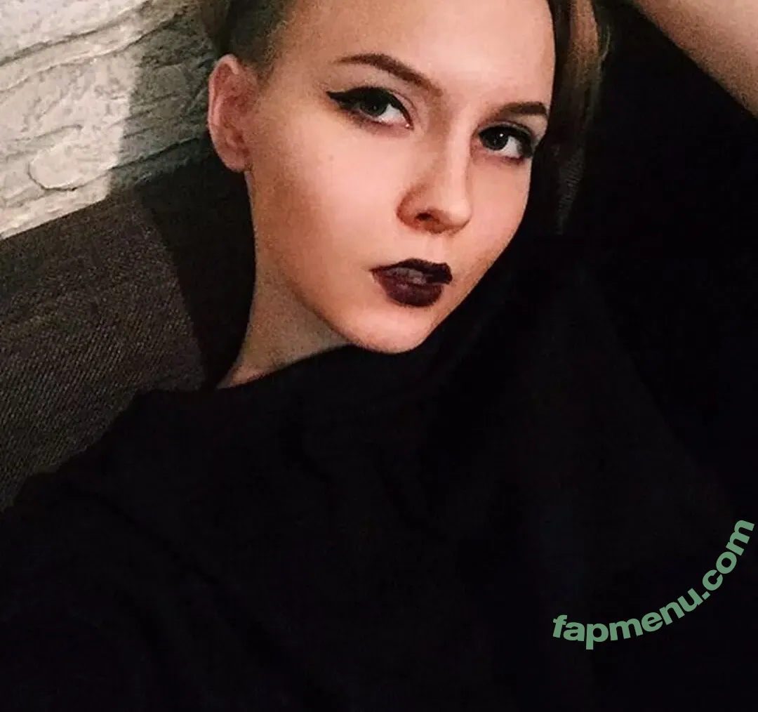 Sasha Gaier nude photo #0265 (acidjazzsinger / sasha.gaier / yukajevons)