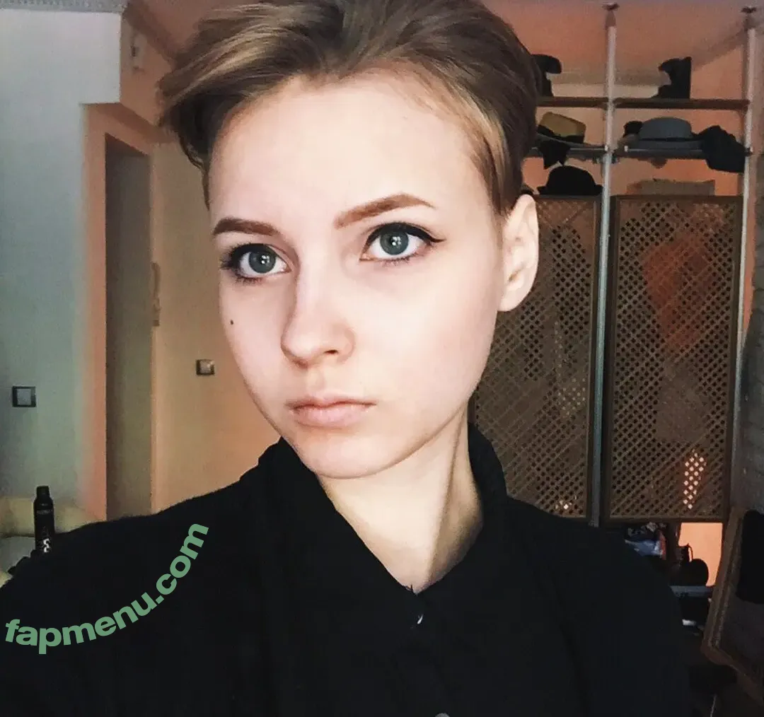 Sasha Gaier nude photo #0322 (acidjazzsinger / sasha.gaier / yukajevons)