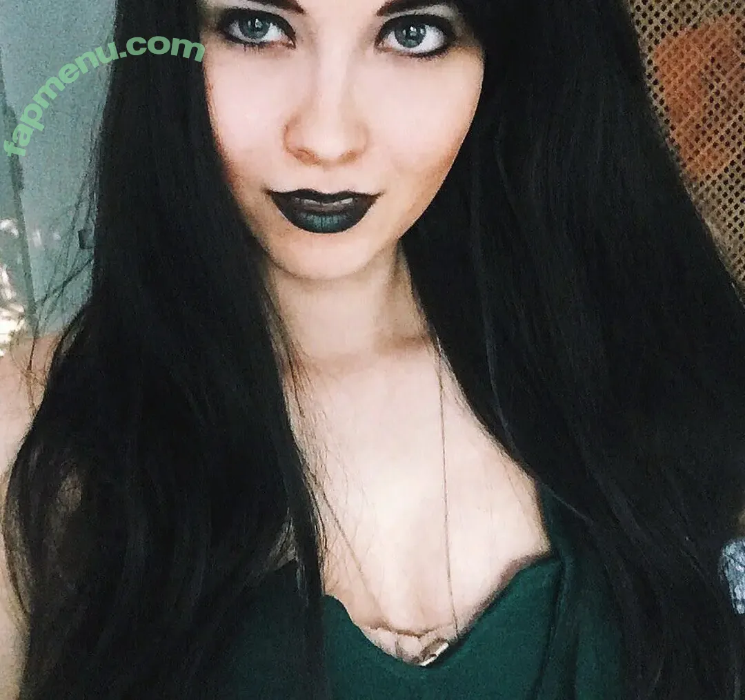 Sasha Gaier nude photo #0347 (acidjazzsinger / sasha.gaier / yukajevons)