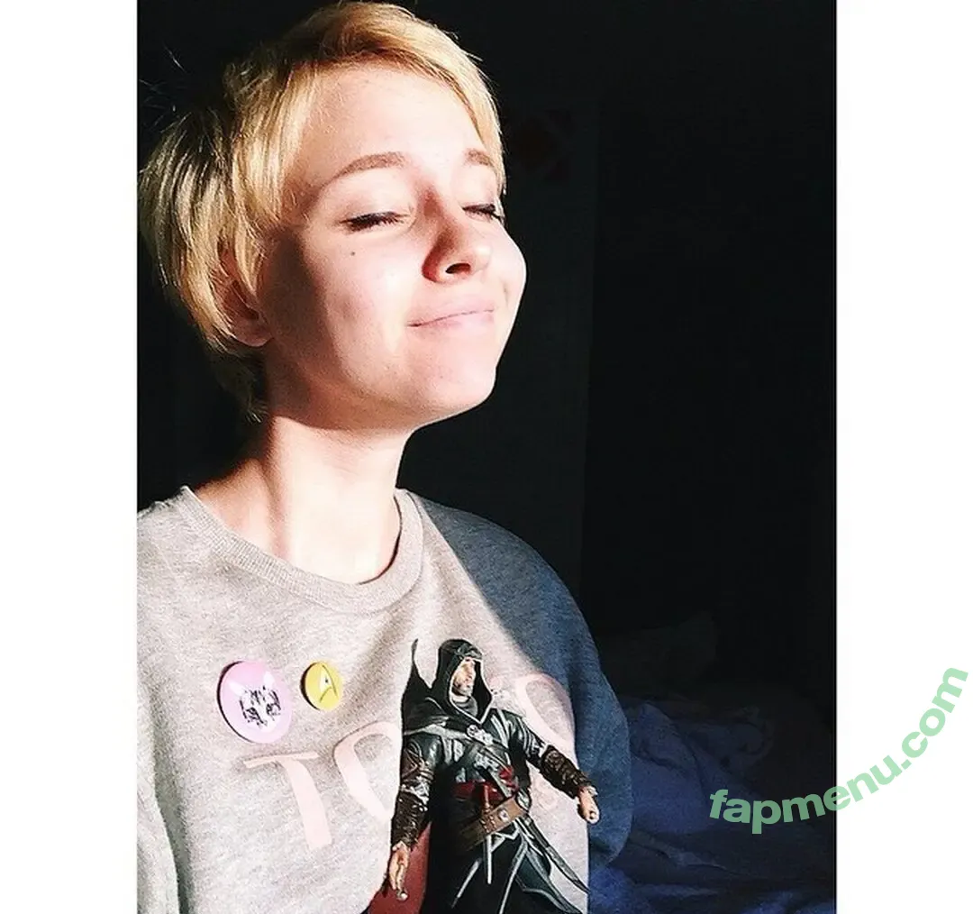 Sasha Gaier nude photo #0358 (acidjazzsinger / sasha.gaier / yukajevons)