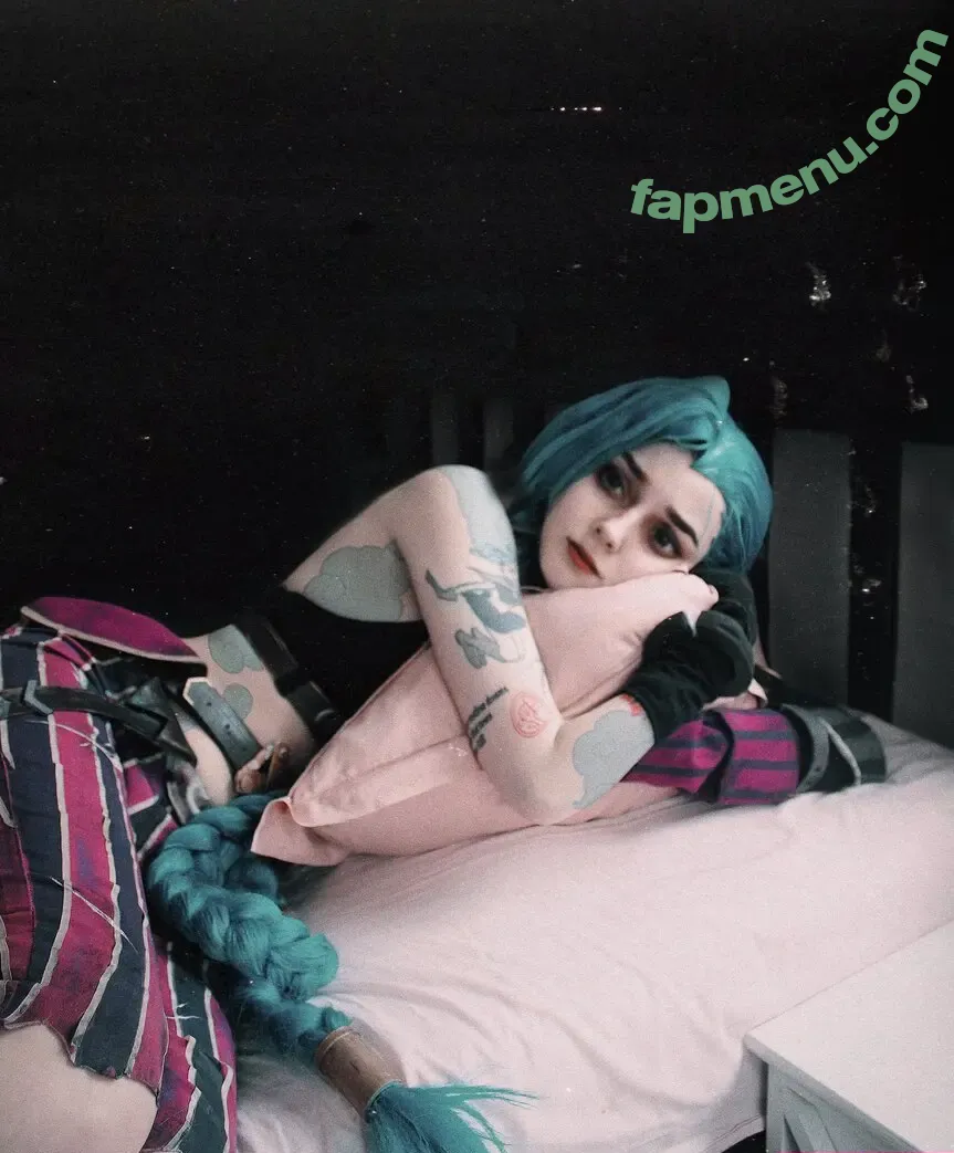 Sasha Gaier nude photo #0442 (acidjazzsinger / sasha.gaier / yukajevons)