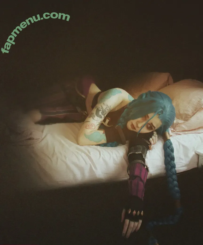 Sasha Gaier nude photo #0460 (acidjazzsinger / sasha.gaier / yukajevons)