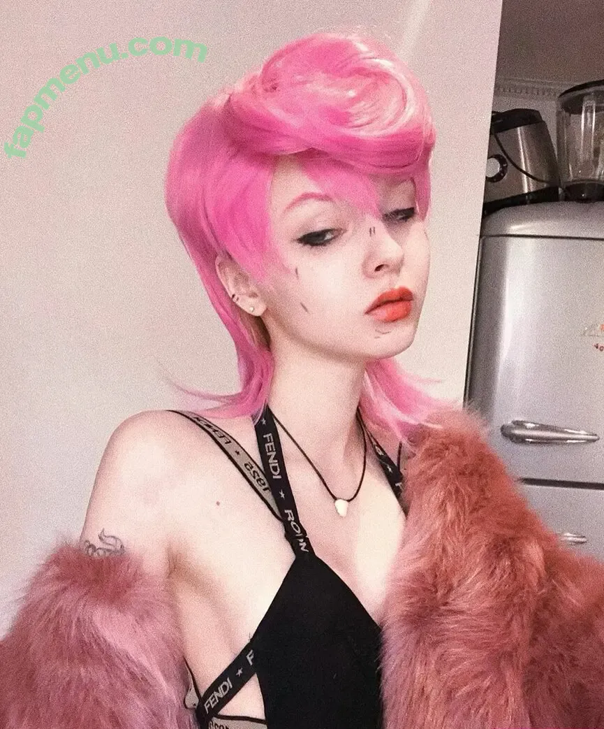 Sasha Gaier nude photo #0542 (acidjazzsinger / sasha.gaier / yukajevons)