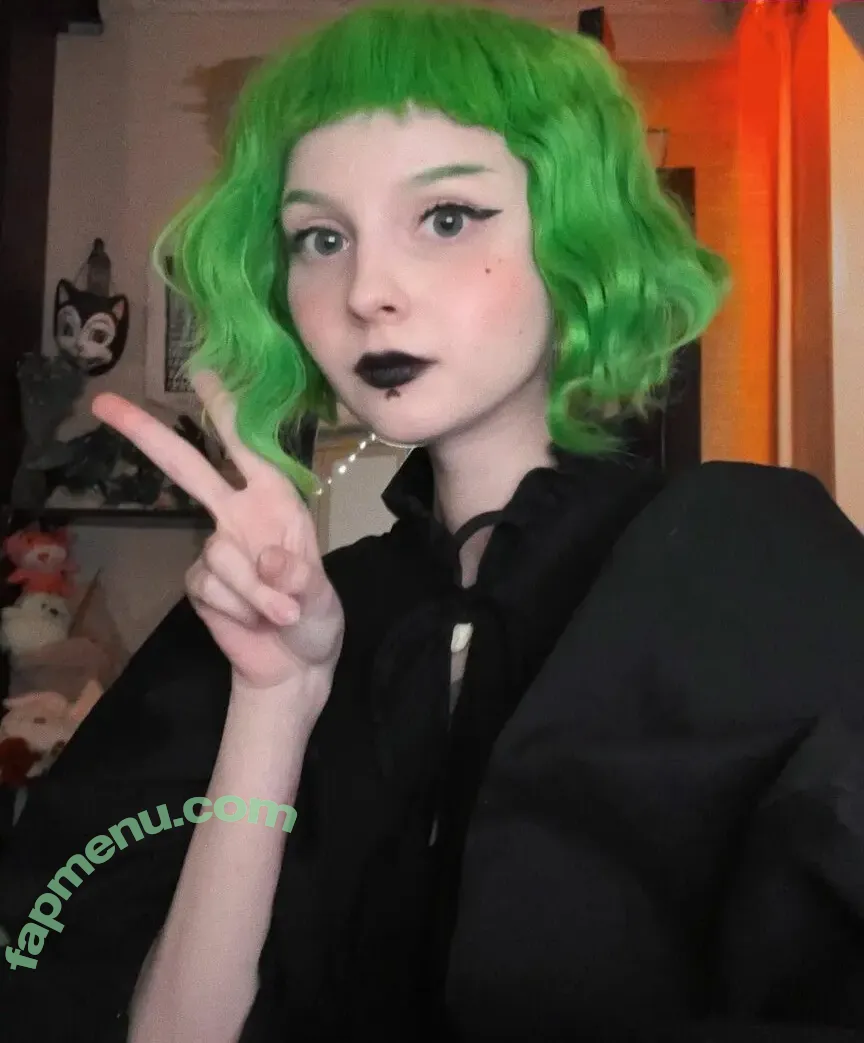 Sasha Gaier nude photo #0554 (acidjazzsinger / sasha.gaier / yukajevons)