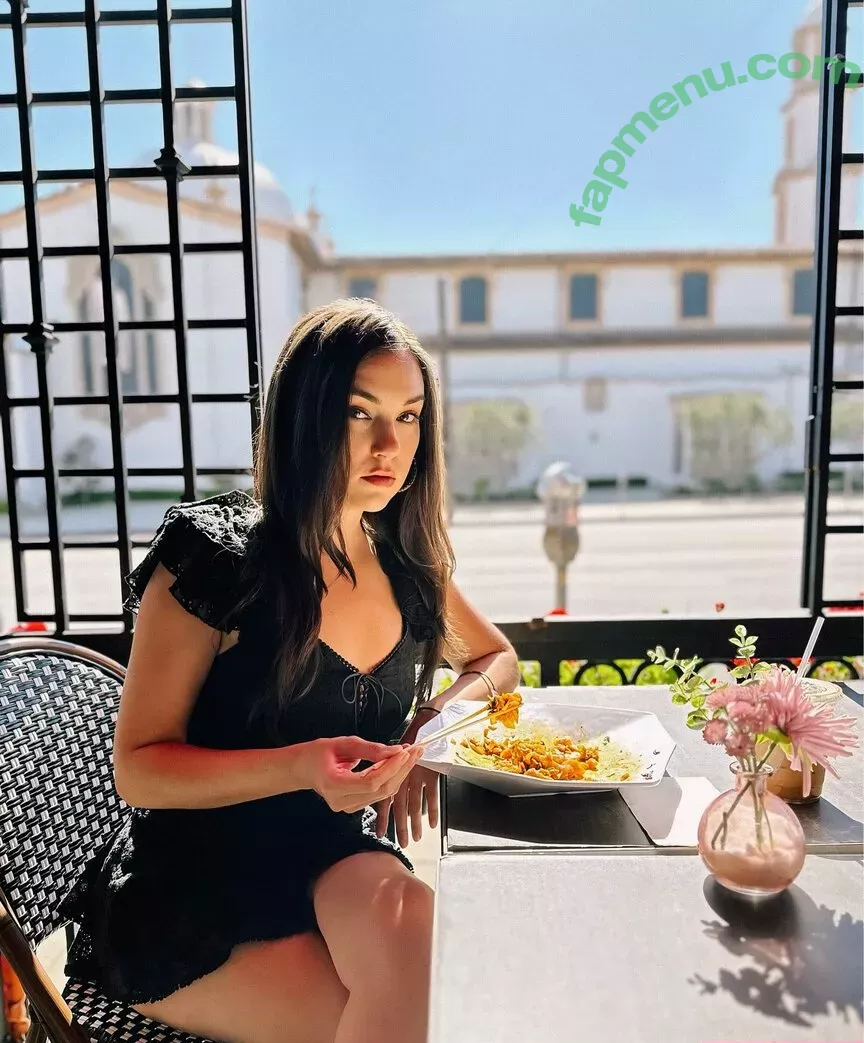 Sasha Grey nude photo #1055 (sashagrey / sashathegreyt)