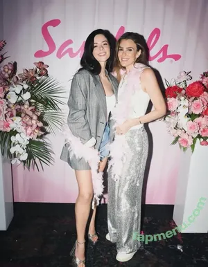 Sasha Pieterse / sashapieterse nude photo #0255