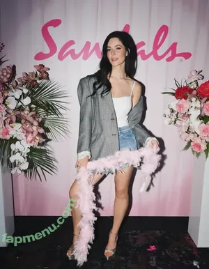 Sasha Pieterse / sashapieterse nude photo #0257