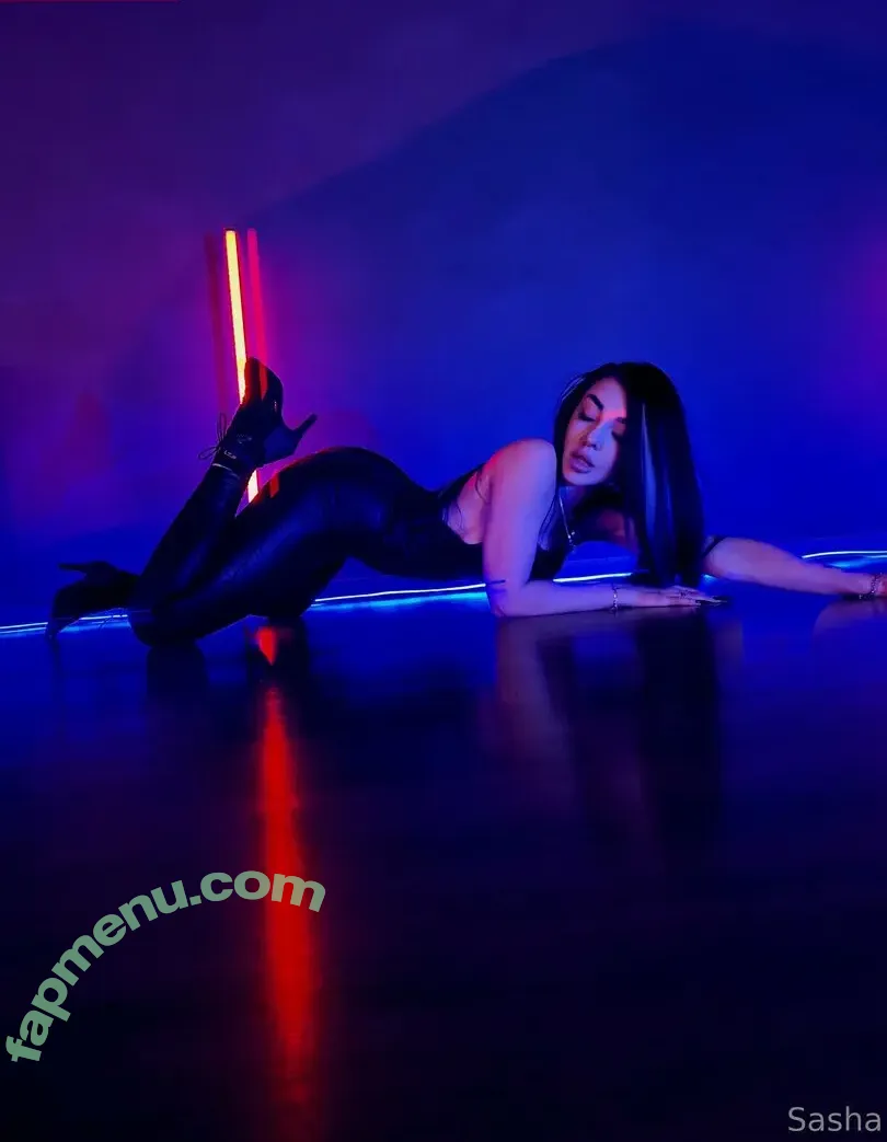 sasha.s.a.v.a.g.e nude photo #0044 (thesashasavage)