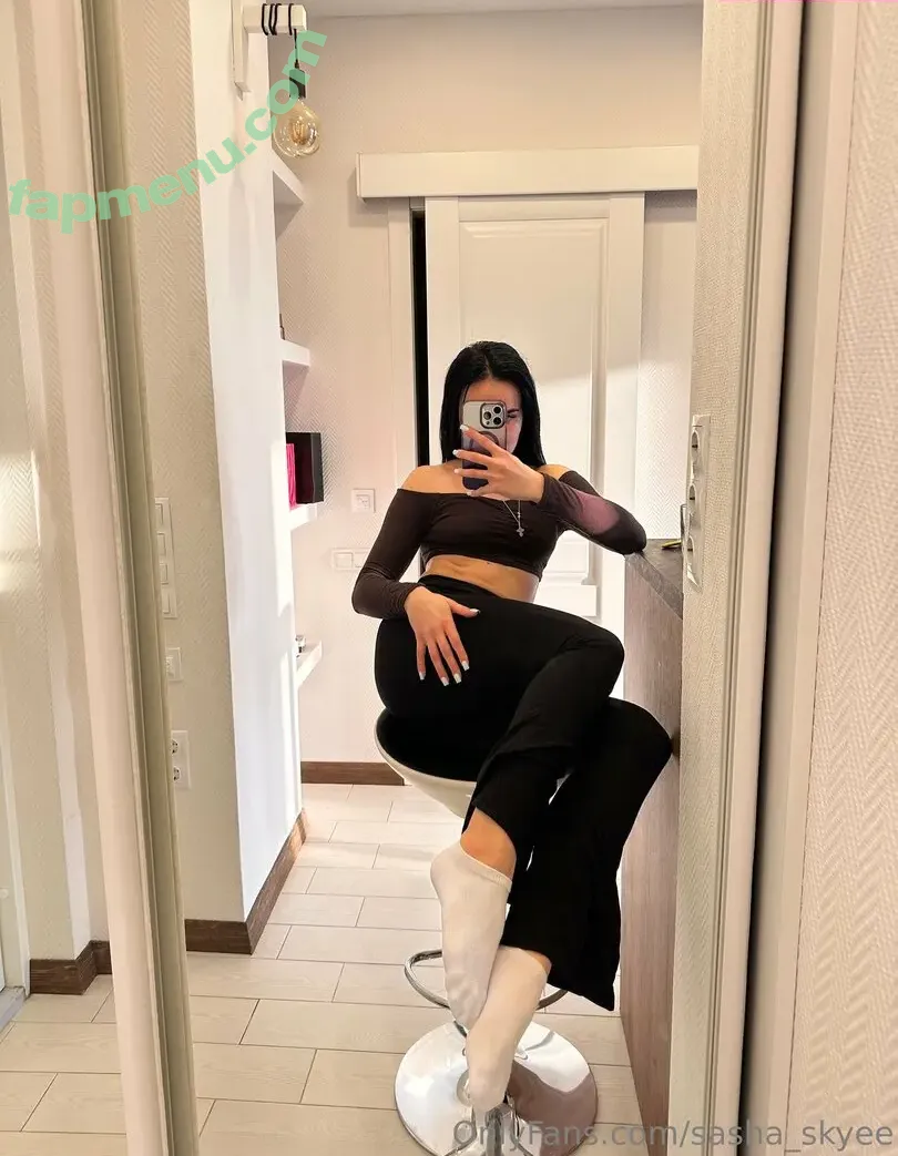sasha_skyee nude photo #0007 (sashaskye_)