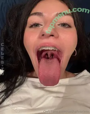 Sasha Tongue Princess / sashasexymouthh nude photo #0025