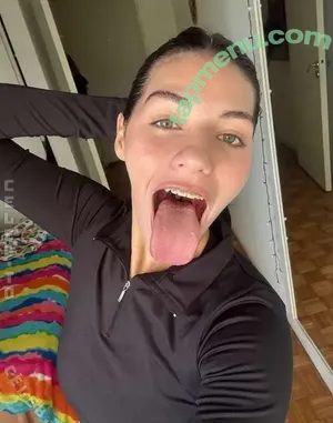 Sasha Tongue Princess / sashasexymouthh nude photo #0036