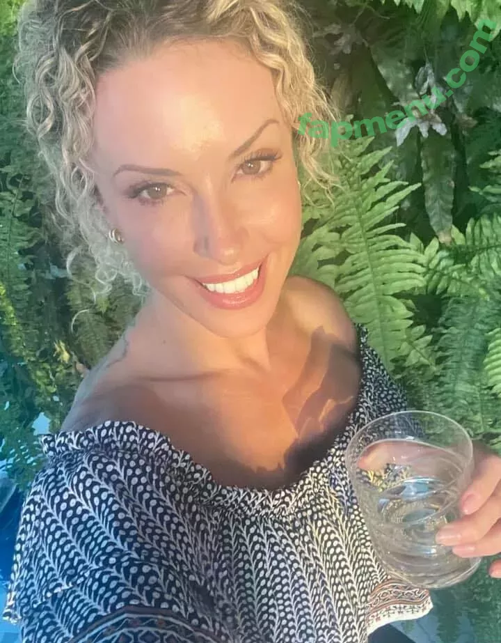 Sasha West nude photo #0014 (sasha_west_xo / sexonthebeach / sindee)