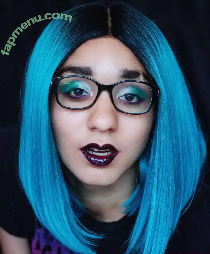 Sasha Wood nude photo #0002 (Casually Comics / splasha91)