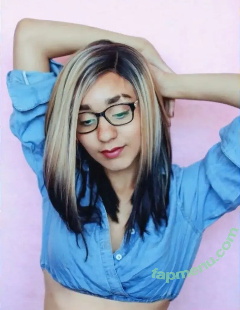 Sasha Wood nude photo #0033 (Casually Comics / splasha91)