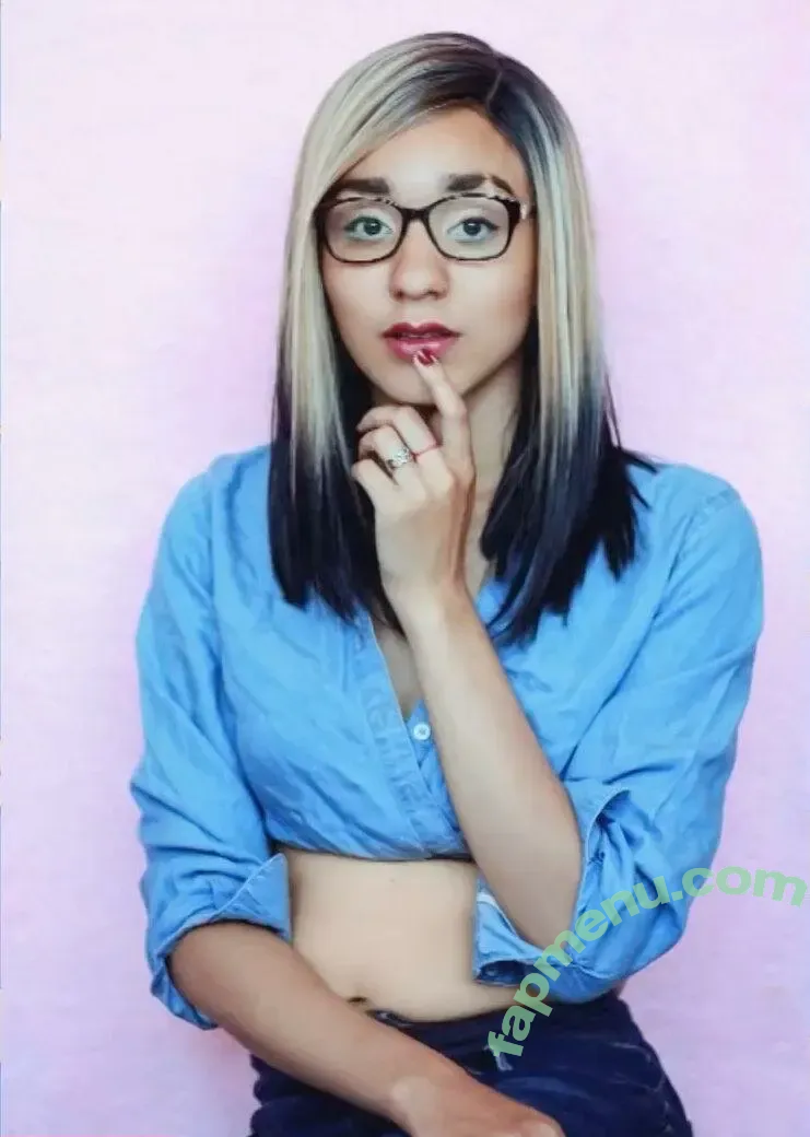 Sasha Wood nude photo #0034 (Casually Comics / splasha91)