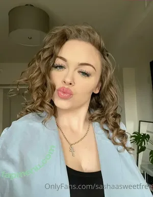 sashaasweetfree / sashasweetz nude photo #0009