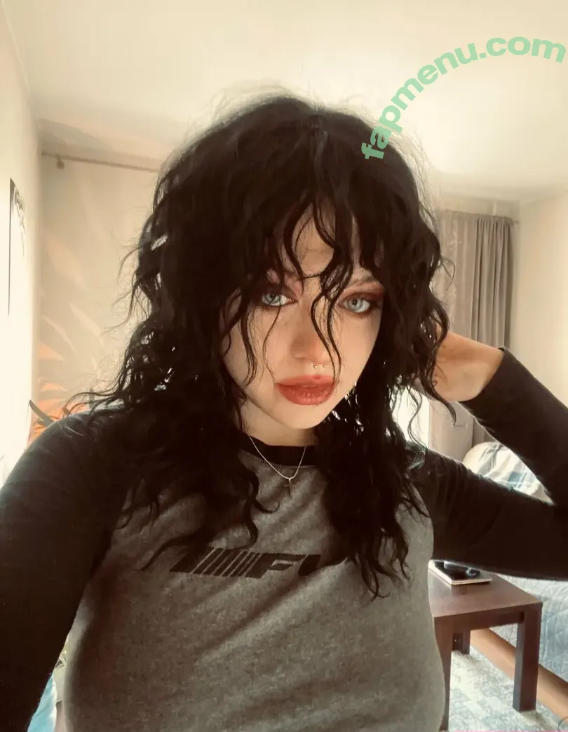 sashavibez nude photo #0012 (sashavybzdirector)