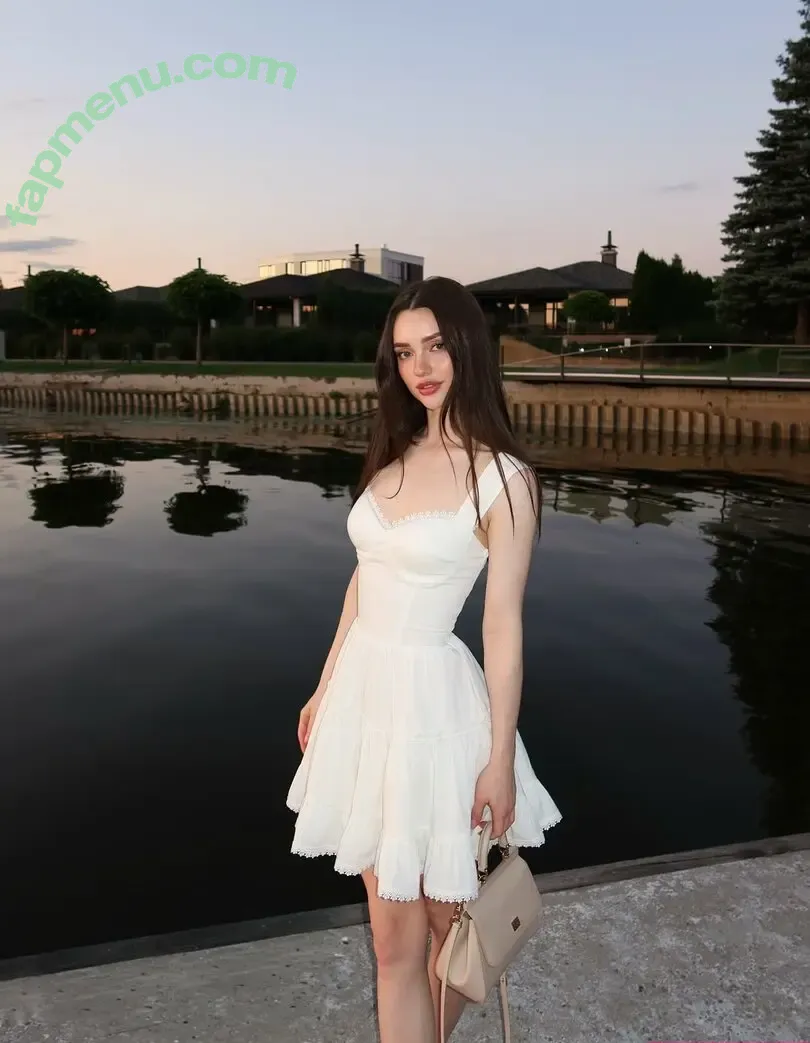 Sasherraa nude photo #0111 (Sasherraa)