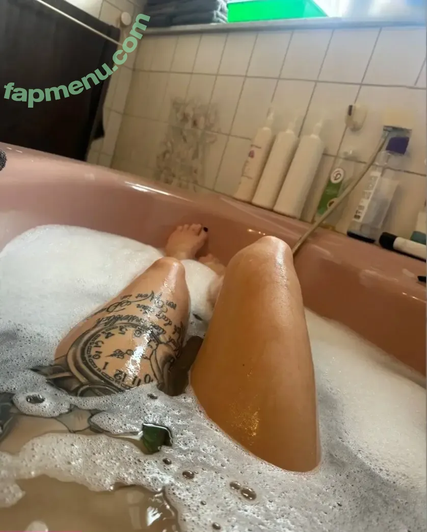 Saskia Weber nude photo #0004 (saskia.xs3)