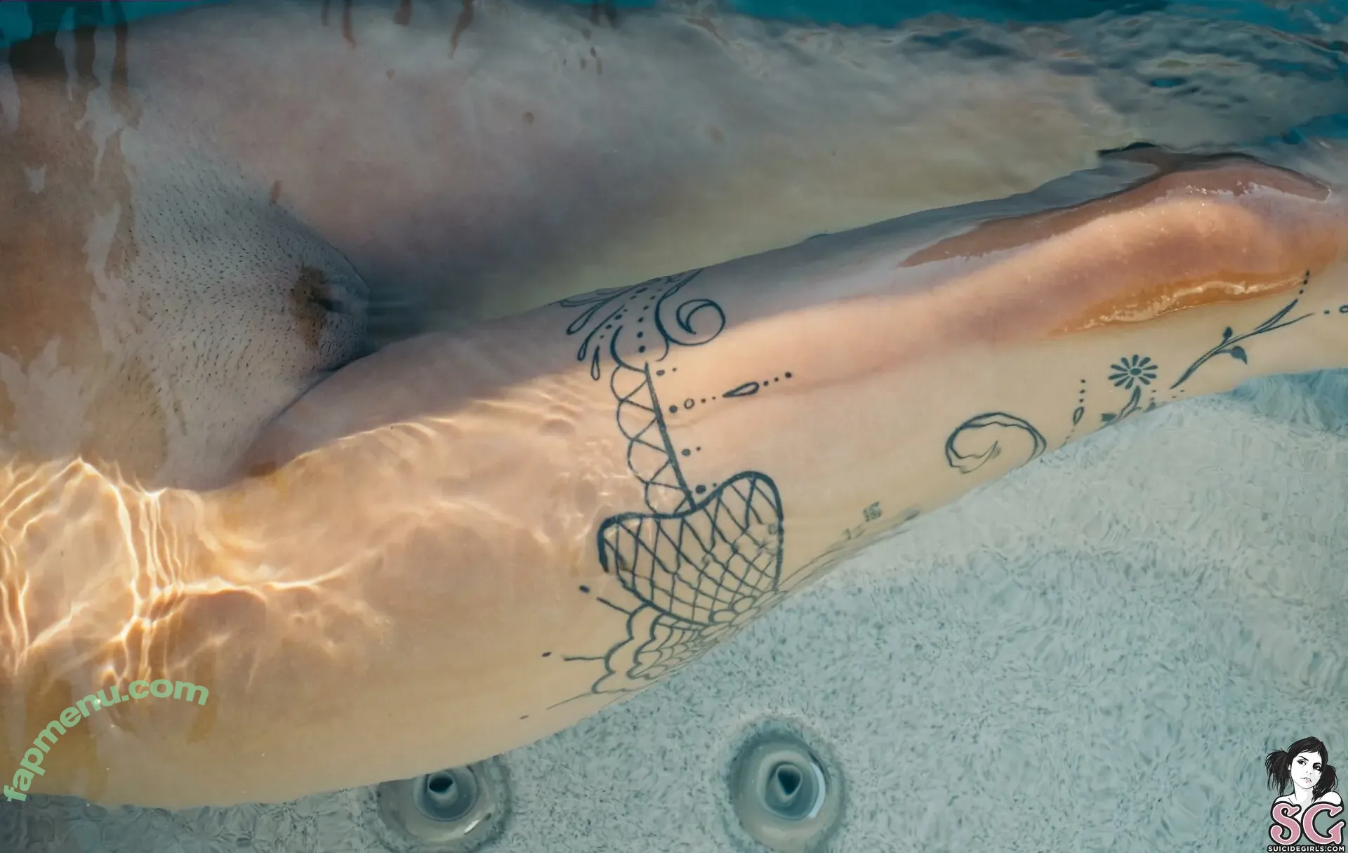 Sassafrass nude photo #0084 (_sassafrass / definite.bad.idea)