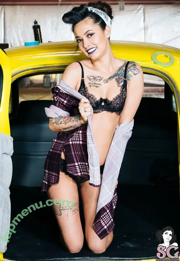 Sassafrass nude photo #0195 (_sassafrass / definite.bad.idea)