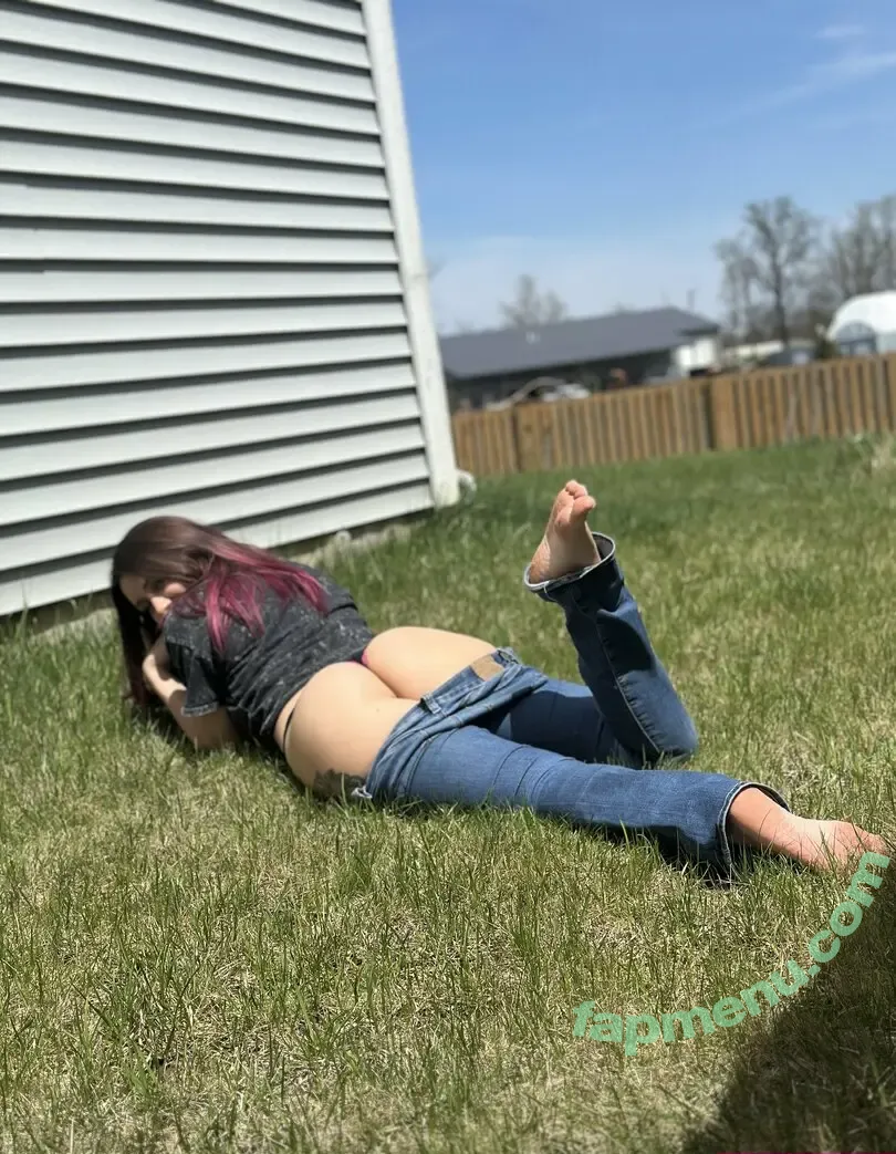 SassySloth nude photo #0057 (sassysloth96)