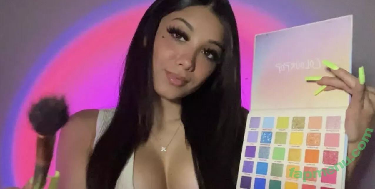 SassySounds ASMR nude photo #0037 (SassysoundsASMR / sassyselenaaaa / selenaaasasmr)